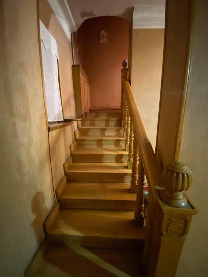 Guest House Raisa 迪利然 外观 照片