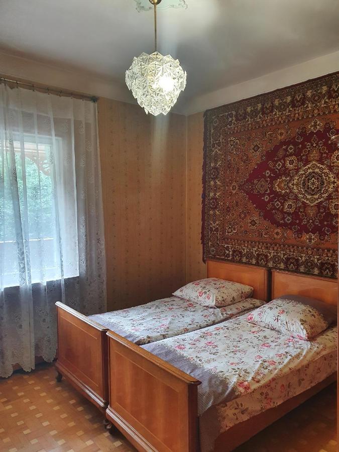 Guest House Raisa 迪利然 外观 照片